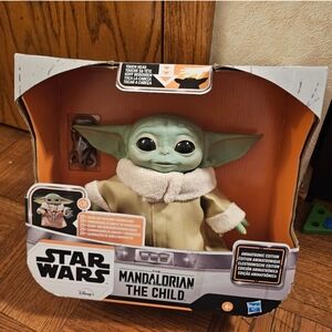 Star Wars The Child Mandalorian Animatronic Baby Grogu Figure Sounds Hasbro 2020